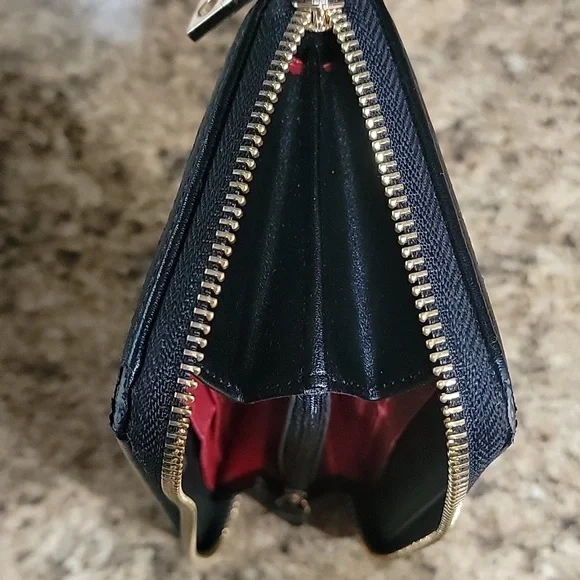 Moschino Love Graphic Black Long Wallet - Picture 13 of 17